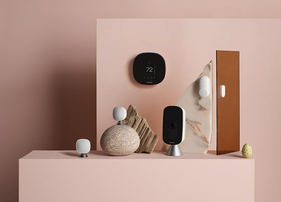 Animation of trees in front of a city skyline.